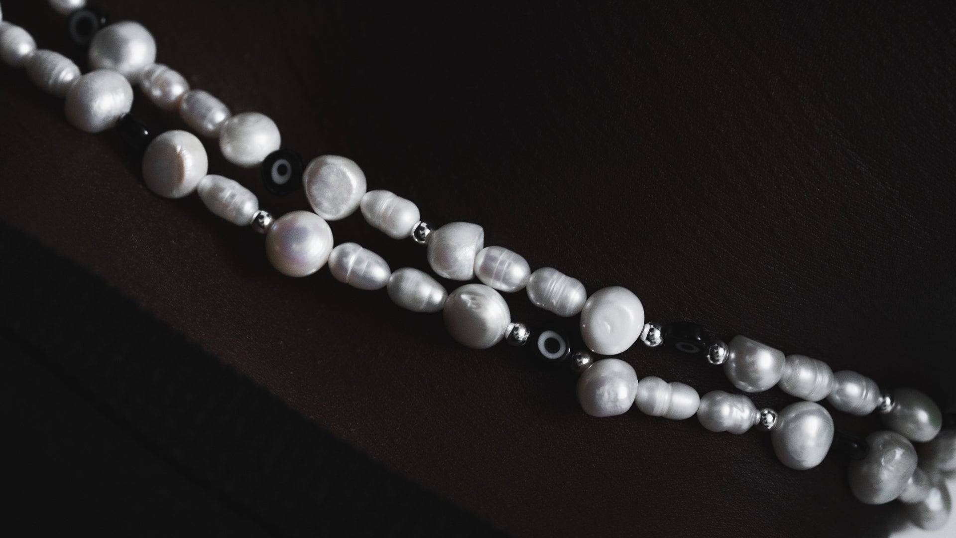 slider image slider_item_mBxiQD